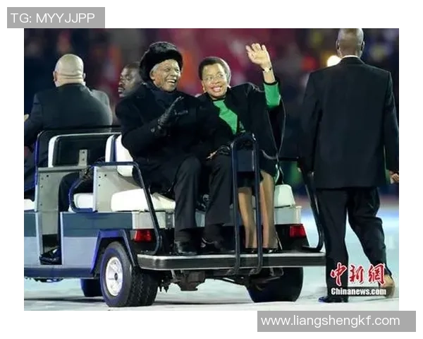 曼德拉与世界足球巨星们的深刻对话与珍贵友谊回顾