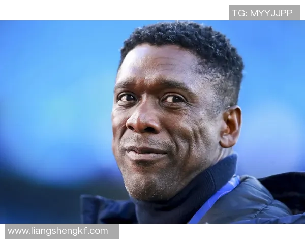 学球星拍出高水平足球自拍照，轻松掌握技巧展现运动风采