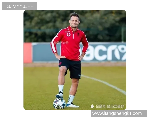 足球场上的中筒袜球星盘点 哪些球员以其独特风格成为时尚先锋 足球场上的中筒袜球星盘点 哪些球员以其独特风格成为时尚先锋