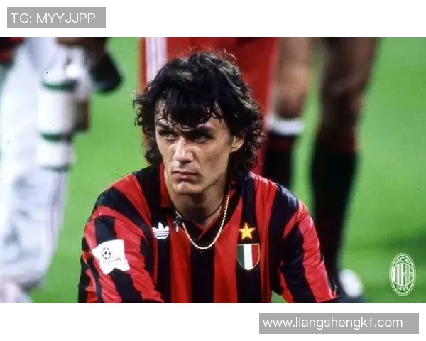 格子卷发造型独特魅力解析 足球场上与时尚的完美融合