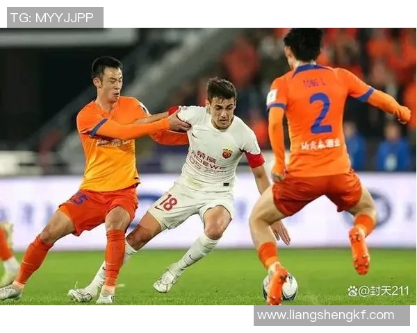 璀璨绿茵群星闪耀时刻展现足球传奇荣耀瞬间